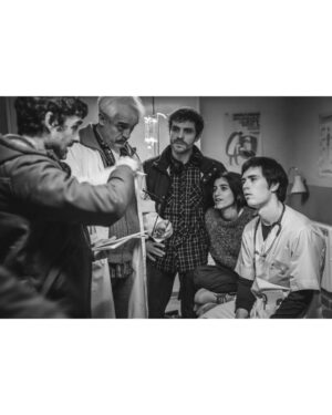Nico Romero Instagram - Hemos empezado el montaje de Happy hour, un cortometraje escrito por mí, codirigido con mi marido profesional Alvaro Monje y producido por Simulacro (Helen, Urko, Javi) que nos han regalado su tiempo, su talento, su paciencia, su amor por el cine y un equipo que aún no me creo. Me lo estoy pasando bomba. 

Fotos de @laia_lluch

#Happyhour