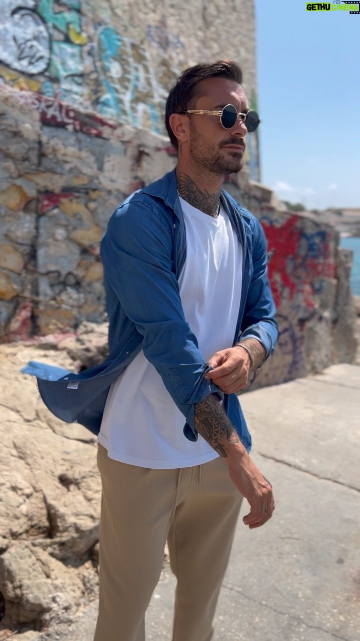 Nicolas Ferrero - 2K Likes - Ma vie est un film d’aventure que je publie au grand jour 🌊