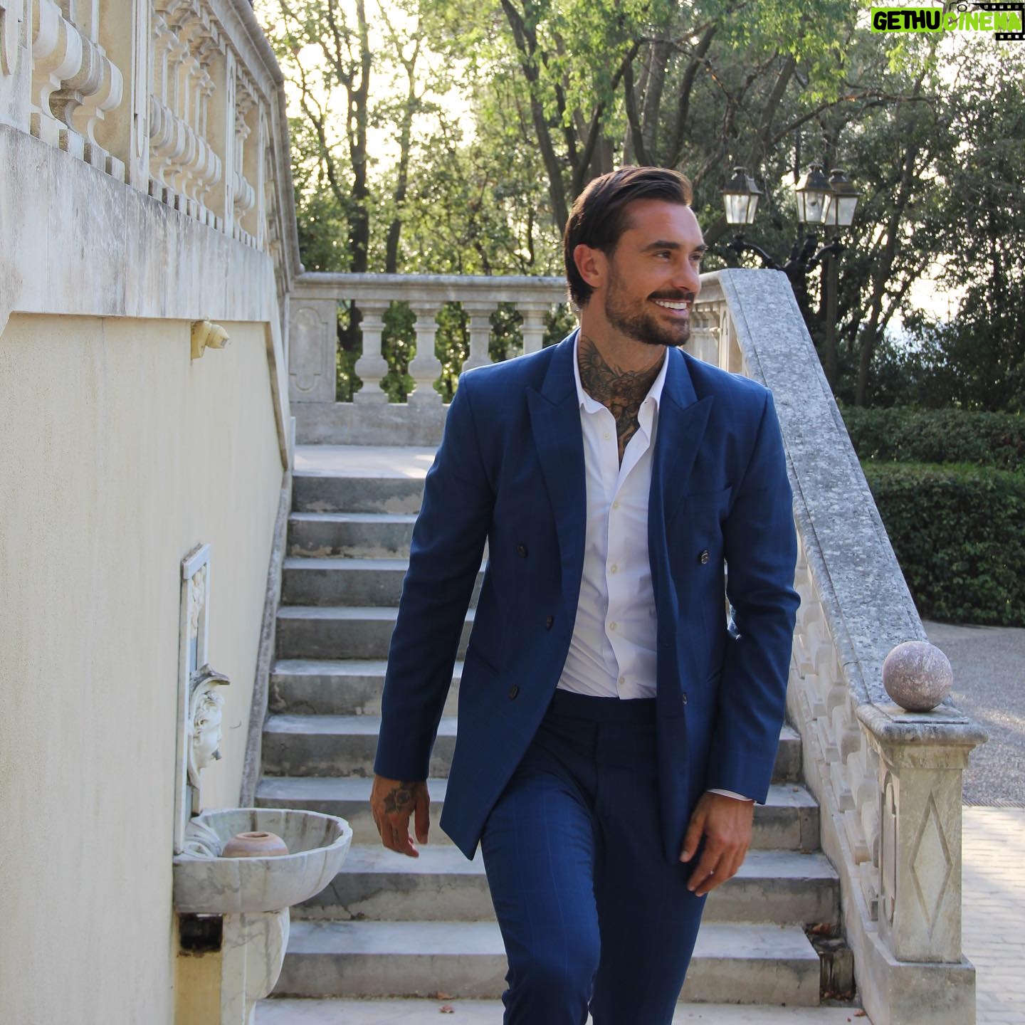 Nicolas Ferrero - 0.9K Likes - Hurry up dude ! Time is flying ! ✈️