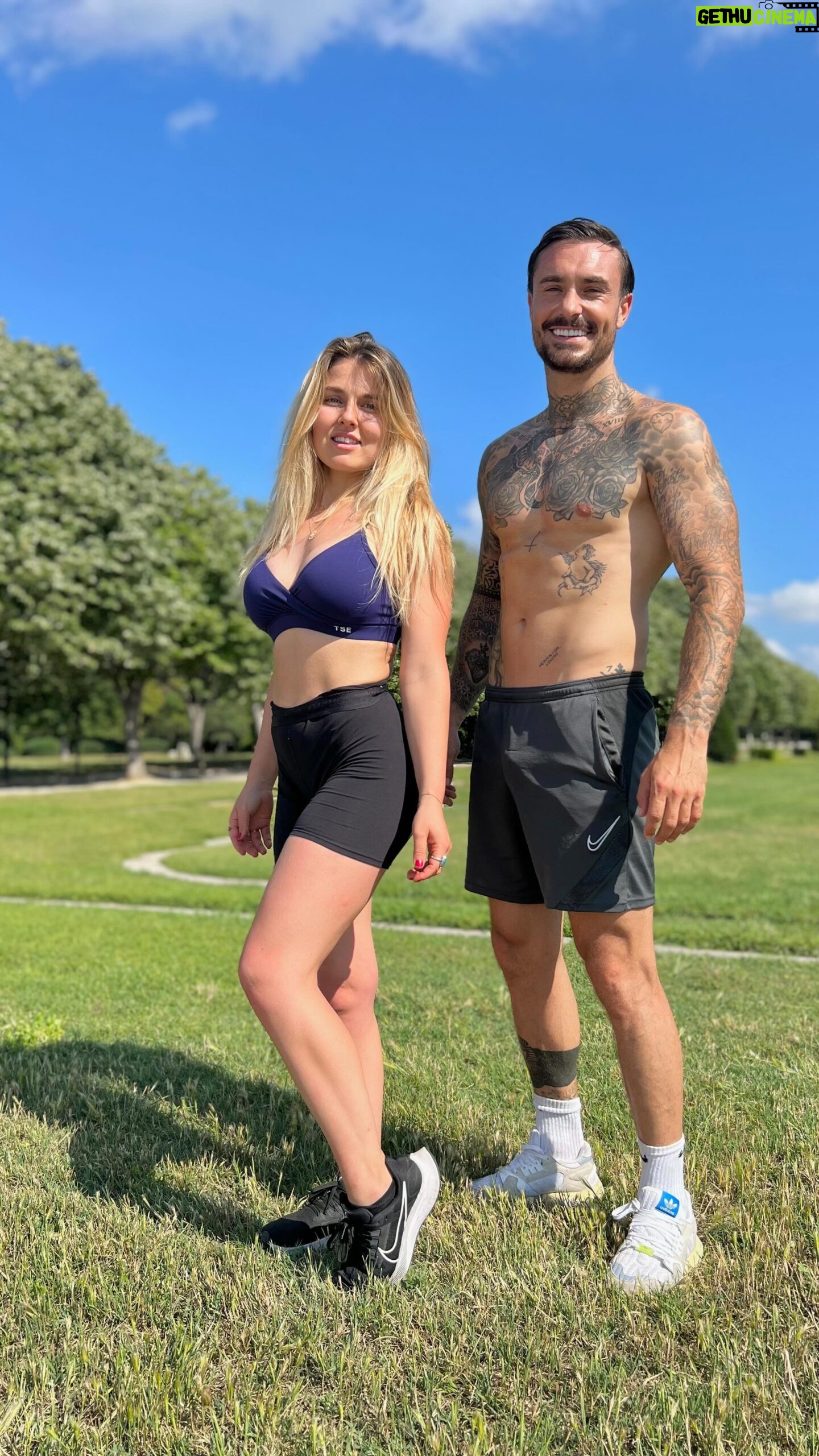 Nicolas Ferrero - 3K Likes - Abs workout W/ @cameron_chn 🚀
4 round 🔥
Save it and TRY !
#abs #workout #mental #fit #gym #fitness #summer #sunny