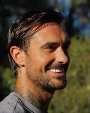 Nicolas Ferrero Instagram - Quand je regarde les objectifs que l’on s’est fixés ! 🧠😁😍