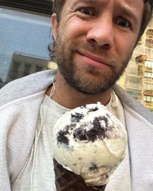 Nicolás Riera Instagram - Mis dias por NYC🗽de cumpleañitos.🥳🎉🎂🎈