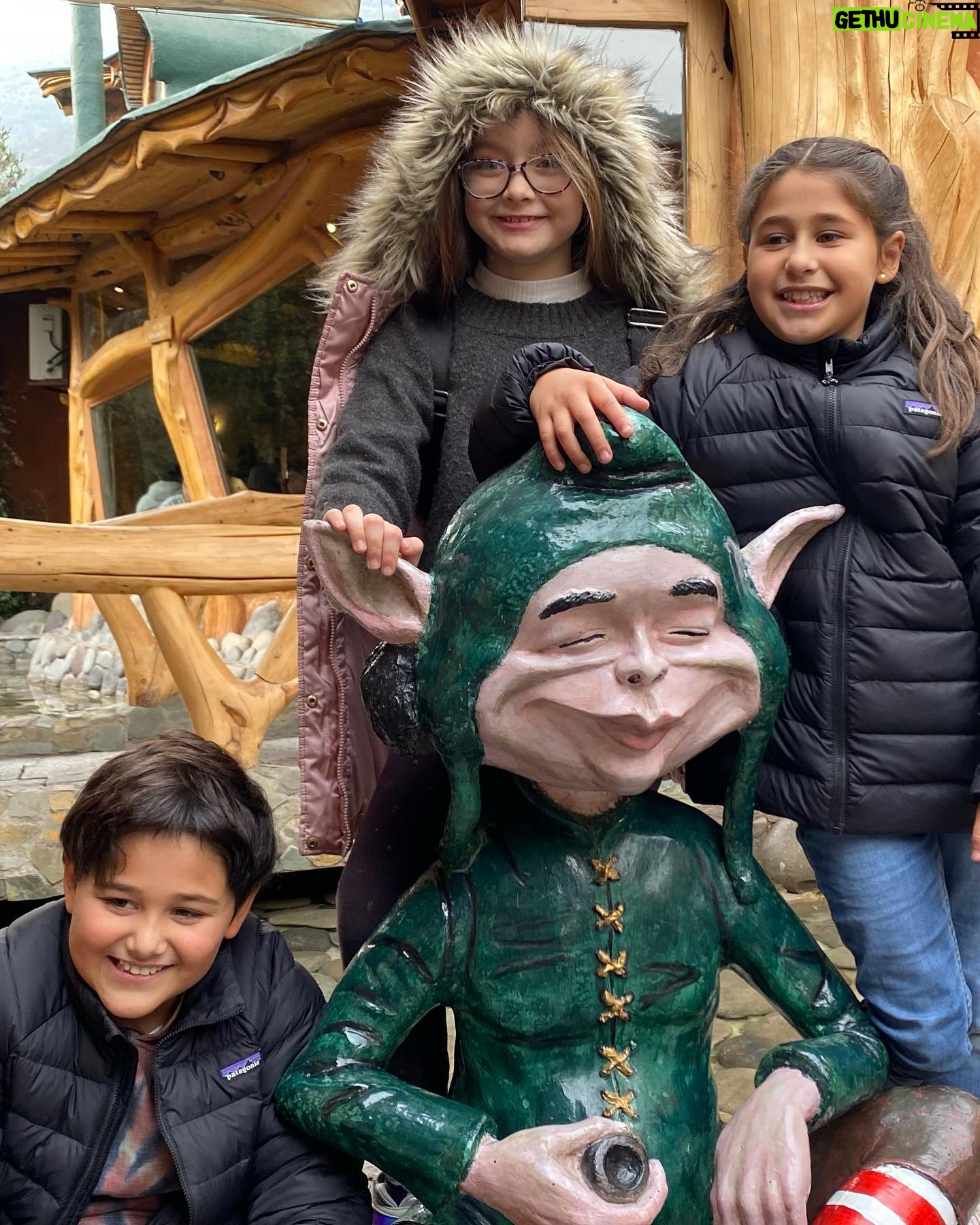 Nicolás Saavedra - 7.1K Likes - Paseo ⛰️ 🍂
#Pasear #Familia #Domingo #Díadelpapá #CajóndelMaipo