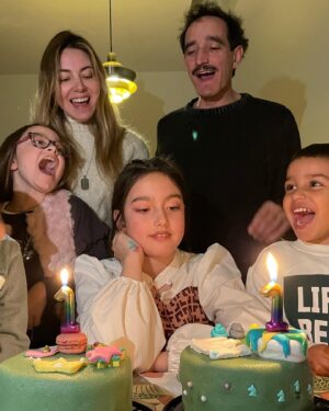 Nicolás Saavedra Instagram - Ayer celebramos a Ema que cumplió 11 años. 11 años!! Wow!! Esto pasa muy rápido. Felicidad Emita preciosa que empiece un año hermoso para ti y todos tus sueños se cumplan!!! 

Hasta el infinito y más allá❤️