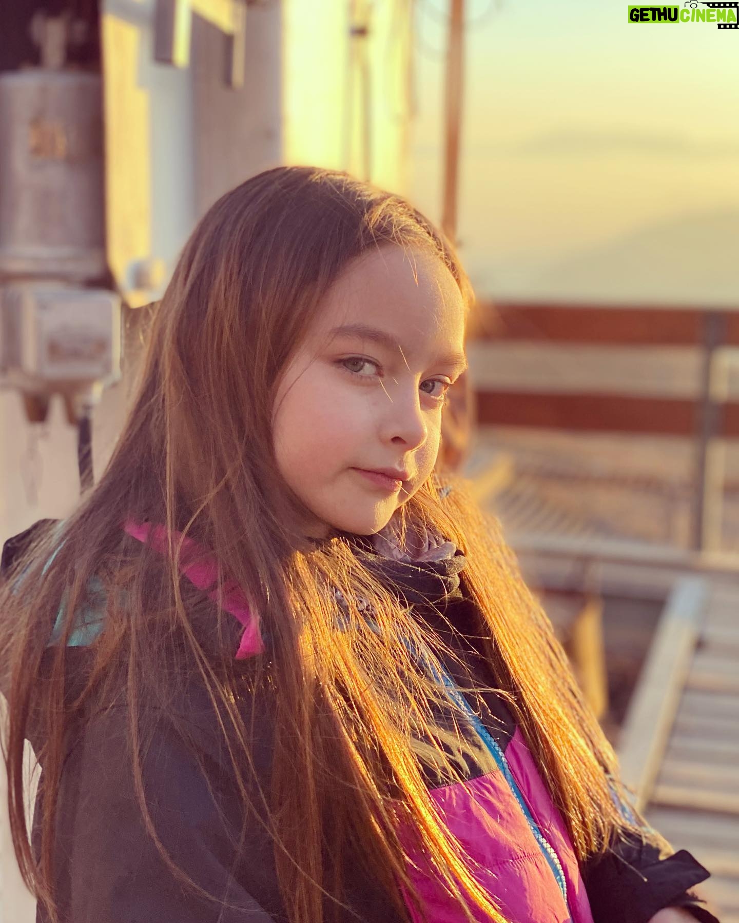 Nicolás Saavedra - 35.5K Likes - Hoy Leonor está de cumpleaños y por aquí estamos de fiesta!
Feliz 9 Leonor hermosa, que todos tus deseos se cumplan y comience un nuevo ciclo amoroso y alegre para ti.
Te amo con todo el amor del universo.
Hasta el infinito y más allá!!!