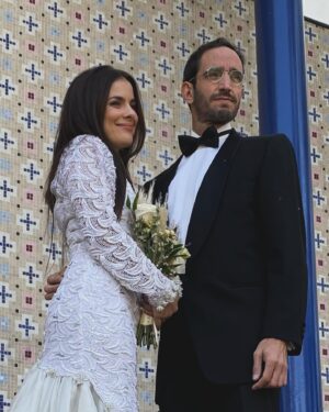 Nicolás Saavedra Instagram - Fátima & Alfonso 🧨💣

Secretos de Familia 

Hoy se estrena por @canal13cl y ya está disponible en @primevideolat @primevideo @amazonprime 

@celinereymond_ 

#Teleserie #Canal13 #PrimeVideo #Amazon