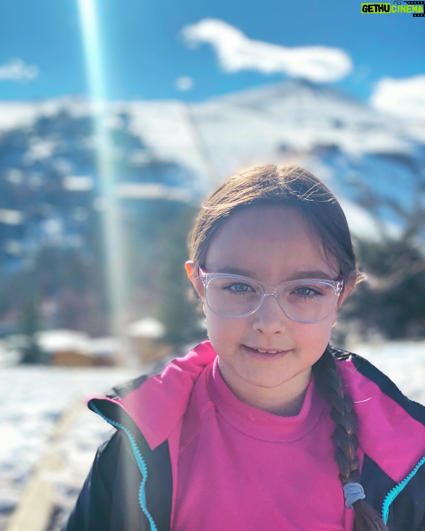 Nicolás Saavedra - 35.5K Likes - Hoy Leonor está de cumpleaños y por aquí estamos de fiesta!
Feliz 9 Leonor hermosa, que todos tus deseos se cumplan y comience un nuevo ciclo amoroso y alegre para ti.
Te amo con todo el amor del universo.
Hasta el infinito y más allá!!!