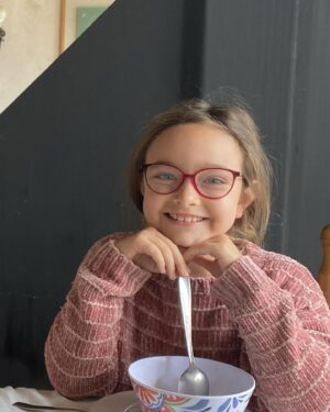 Nicolás Saavedra Instagram - Hoy Leonor está de cumpleaños y por aquí estamos de fiesta!

Feliz 9 Leonor hermosa, que todos tus deseos se cumplan y comience un nuevo ciclo amoroso y alegre para ti. 

Te amo con todo el amor del universo. 

Hasta el infinito y más allá!!!
