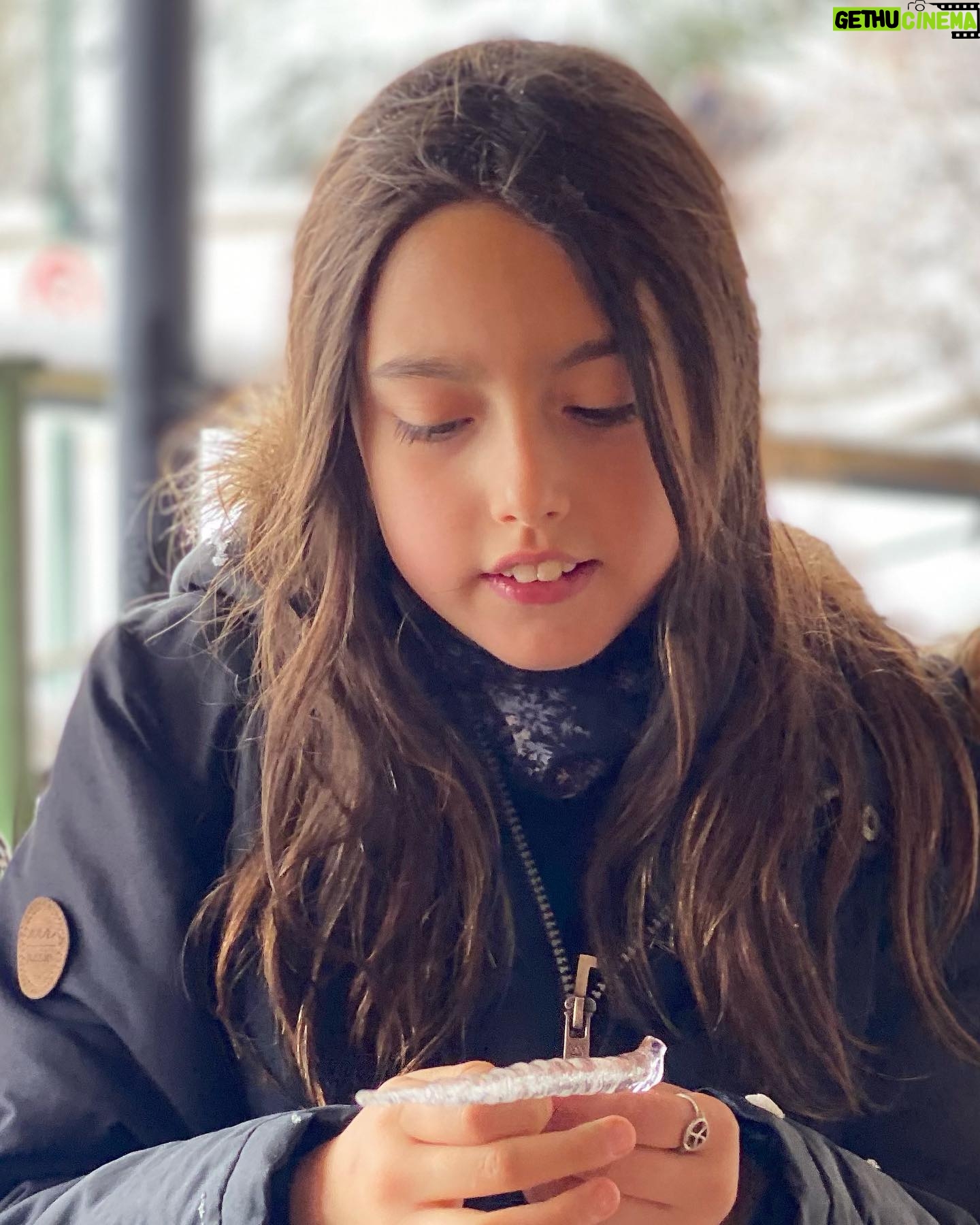 Nicolás Saavedra - 7.5K Likes - Ayer celebramos a Ema que cumplió 11 años. 11 años!! Wow!! Esto pasa muy rápido. Felicidad Emita preciosa que empiece un año hermoso para ti y todos tus sueños se cumplan!!!
Hasta el infinito y más allá❤️