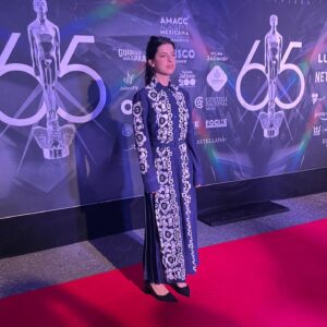 Nicolasa Ortíz Monasterio Instagram - Nominaron a la Silvia para un Ariel. Y nos treparon a muchos amigos en camiones y aviones para ir a festejar el cine en guadalajara ❤️ Gracias @academiacinemx 🙏🏽 gracias TRIGAL, gracias @prada y @talentontheroad. Me quedo con ganas de seguir palante, la nta.