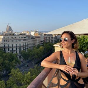 Nicole Dambro Instagram - Cheers to another year✨🥂

This past year was one of amazing growth, and despite still being in a pandemic, it was one for adventures too! I am so grateful for the lessons of this year, and can’t wait what the next year has in store for me. Thank you to everyone who made me feel special on my birthday, I am truly blessed to have you all in my life. 

And now, please enjoy MORE photos from my trip to Barcelona this past summer 🥰

*Also, in case you were wondering, I’m still 26 years old. At least, I play that on TV…

#scorpioseason #scorpio #birthdaygirl #birthdaytoast
