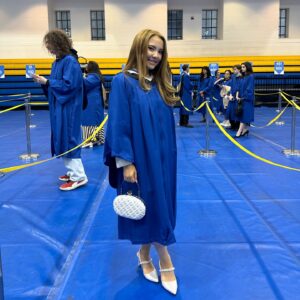 Nicole Huff Instagram - Ready to graduate since I missed my University graduation convocation due to filming a couple years ago 👩🏻‍🎓