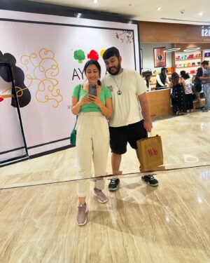 Nidhi Bhavsar Instagram - Siblings: same sense of humor, identical personalities, shared genome... the difference is… I’ve got the brains 😎