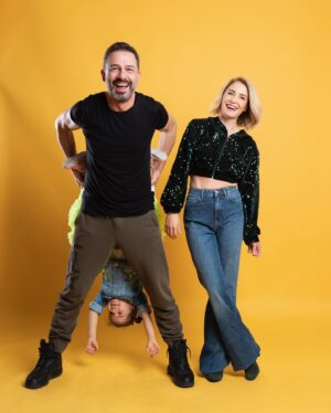 Nihan Aslı Elmas Instagram - Canlarım #nillehayatbambaşka @nihanasliaygen #aygensrocks #aygenfamily #instamood #lifestyle #2019 📸 @emreyunusoglu_