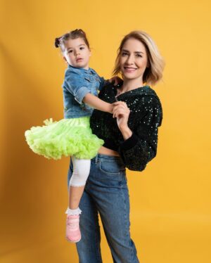 Nihan Aslı Elmas Instagram - Canlarım #nillehayatbambaşka @nihanasliaygen #aygensrocks #aygenfamily #instamood #lifestyle #2019 📸 @emreyunusoglu_