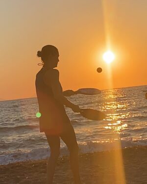 Nihan Aslı Elmas Instagram - Bugün de huzur içinde batırdık güneşi… #sunsetlovers