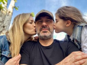 Nihan Aslı Elmas Instagram - Mest ❤️❤️❤️. 
#aygensrocks #aygenfamily #nillehayatbambaşka @nihanasliaygen