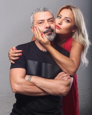 Nihan Durukan Instagram - Eveeeettt..Sezonun son oyununa son 6 gün 🎭 25 Mayıs saat 21:00 de Kadıköy Halk Eğitim Merkezi’nde “Benimle Deliri misin”diyoruz. Sonra haberimiz olmadı,duymadık,görmedik demeyin diye buraya da bırakıyorum..Gelin gülelim,eğlenelim.. @necmiyapici @yapici_tiyatro @benimle_delirir_misin_tiyatro #benimledelirirmisin #tiyatro #komedi