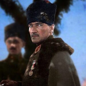 Nihat Altınkaya Instagram - Ulu önderimiz ATATÜRK Milli Mücadele sıralarında Türk milletini ileri götürecek olanların ve köhnemiş fikirlere karşı gelecek olanların genç fikirler olduğunu görmüştü. Bu nedenle de “gençlik” kavramı Atatürk için ayrı bir önem taşımaktadır. Atatürk gençlerden sık sık bahsederken, yaş sınırı dışında fikri olarak gençliği yani, fikirde yeniliği ifade etmiştir. O’nun şu sözü çok anlamlıdır:“Genç fikirli demek, doğruyu gören ve anlayan gerçek fikirli demektir." ATAM🇹🇷🇹🇷🇹🇷 19 MAYIS ATATÜRKÜ ANMA GENÇLİK VE SPOR BAYRAMIMIZ KUTLU OLSUN 🎉🎉🎉🎉