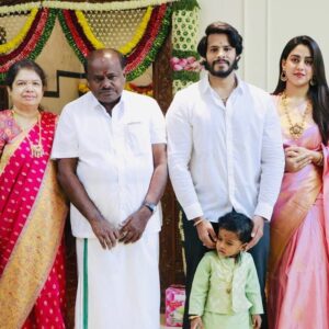 Nikhil Kumar Instagram - ನಾಡಿನ ಸಮಸ್ತ ಜನತೆಗೆ ವರಮಹಾಲಕ್ಷ್ಮಿ ಹಬ್ಬದ ಹಾರ್ದಿಕ ಶುಭಾಶಯಗಳು.. 
ಮಹಾಲಕ್ಷ್ಮಿ ಎಲ್ಲರಿಗೂ ಸಕಲ ಐಶ್ವರ್ಯ ಸಂಪತ್ತನ್ನು ನೀಡಿ ಆಶೀರ್ವದಿಸಲೆಂದು ಪ್ರಾರ್ಥಿಸುತ್ತೇನೆ.
