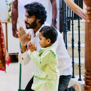 Nikhil Kumar Instagram - ನಾಡಿನ ಸಮಸ್ತ ಜನತೆಗೆ ವರಮಹಾಲಕ್ಷ್ಮಿ ಹಬ್ಬದ ಹಾರ್ದಿಕ ಶುಭಾಶಯಗಳು.. 
ಮಹಾಲಕ್ಷ್ಮಿ ಎಲ್ಲರಿಗೂ ಸಕಲ ಐಶ್ವರ್ಯ ಸಂಪತ್ತನ್ನು ನೀಡಿ ಆಶೀರ್ವದಿಸಲೆಂದು ಪ್ರಾರ್ಥಿಸುತ್ತೇನೆ.