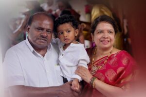 Nikhil Kumar Instagram - Happy birthday to you appa  ಹುಟ್ಟು ಹಬ್ಬದ ಶುಭಾಶಯಗಳು ಅಪ್ಪ 🤗