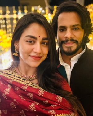 Nikhil Kumar Instagram - ಸಮಸ್ತ ಕನ್ನಡ ನಾಡಿನ ಜನತೆಗೆ ದೀಪಾವಳಿ ಹಬ್ಬದ ಶುಭಾಶಯಗಳು  Wishing you all a happy and safe Deepawali 🪔🤗