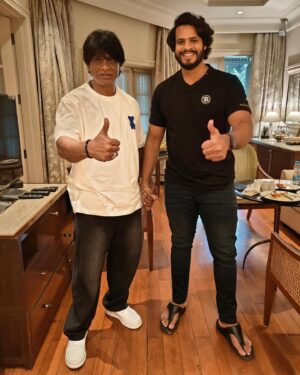 Nikhil Kumar Instagram - Delighted to share the update of lyca production number 28,you guys will be seeing my dear brother Duniya Vijay playing a prominent role,welcome on board!!
ಲೈಕಾ ಪ್ರೊಡಕ್ಷನ್ ಅಡಿಯಲ್ಲಿ #Productionno28 ಕುಟುಂಬಕ್ಕೆ ಅಧಿಕೃತವಾಗಿ ಸೇರ್ಪಡೆಯಾದ ಸ್ಯಾಂಡಲ್ ವುಡ್ ‘ಸಲಗ’ ಕರಿಚಿರತೆ  ದುನಿಯಾ ವಿಜಯ್ ಅವರಿಗೆ ಸ್ವಾಗತ. ನಮ್ಮ ಸಿನಿಮಾದ  ಪ್ರಮುಖ ಪಾತ್ರದಲ್ಲಿ ದುನಿಯಾ ವಿಜಯ್ ಅವರು ನಟಿಸುತ್ತಿದ್ದಾರೆ. ಅವರ ಜೊತೆ ನಾನು ತೆರೆಹಂಚಿಕೊಳ್ಳುತ್ತಿರುವುದು ಸಂತೋಷದ ವಿಚಾರ.
#Productionno28 #Lycaproductions