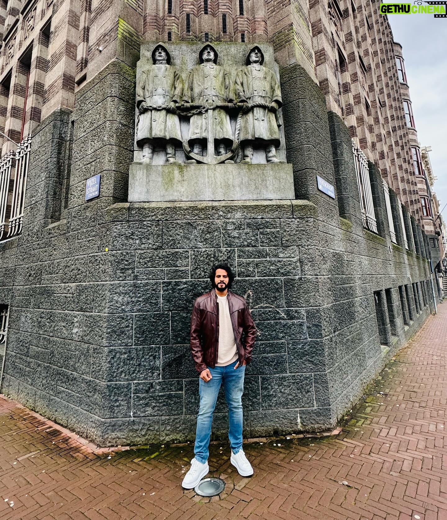 Nikhil Kumar - 102.1K Likes - Amsterdam ā¤ļø