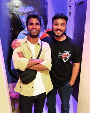 Nikhil Vijay Instagram - @raftaarmusic Bhai, pure soul and a warmest heart ❤️. 11th me tha tab se aap se milne ki iccha thi. Kuch din pahle khwab poora hua. Thank you so much bhai for inviting me and @ts.tales . Love you ❤️. Keep shining ❤️