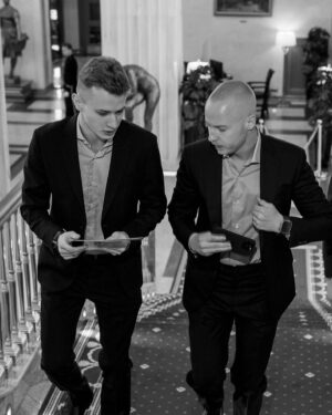 Nikita Mazepin Instagram - На этой неделе присоеднился к Ассоциации Менеджеров, ведущему деловому объединению России, в качестве председателя Отраслевой комиссии по развитию спортивной индустрии. 

Я благодарен коллегам за оказанное доверие и считаю, что во многом это заслуга нашего благотворительного фонда «Мы выступаем как один». Сейчас наше спортивное комьюнити нуждается в обмене опытом и лучшими практиками, которые мы со своей стороны уже обеспечиваем для многих спортсменов и игроков индустрии. 

В первую очередь вместе с Ассоциацией планируем активно развивать корпоративный спорт. В скором времени поделюсь более амбициозными планами на этот счёт — будем претворять задуманное в жизнь.