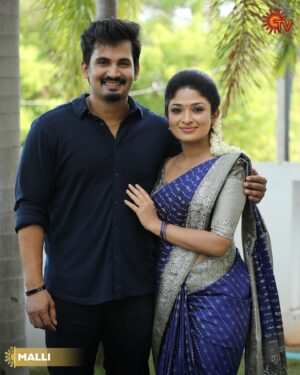 Nikitha Rajesh Instagram - The Tom and Jerry couple 😂❤️

மல்லி | திங்கள் - ஞாயிறு | 9.30 PM

#SunTV #Malli #MalliOnSunTV #TamilSerials #Serials #SunDigital