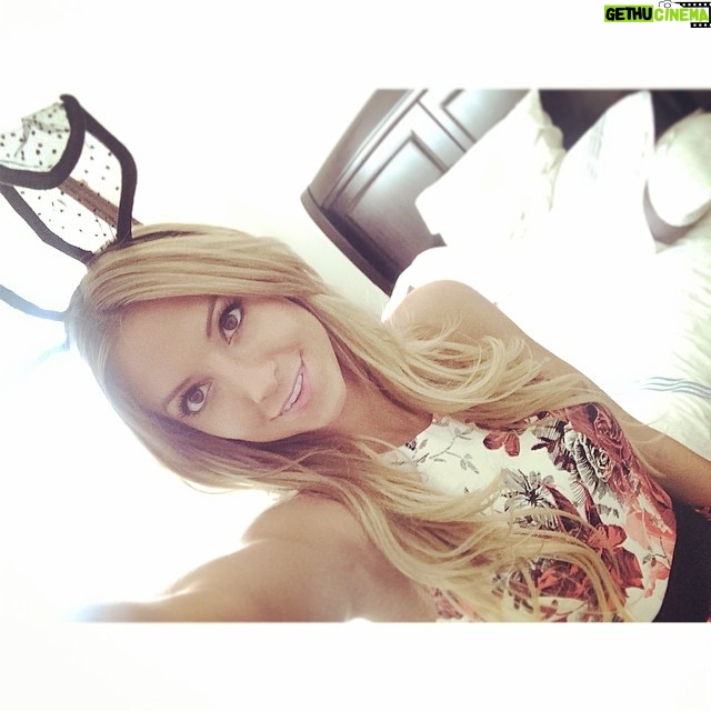 Nikki BreAnne Wells - 167 Likes - Guess who's finally alive & better than ever.. The #energizerbunny is back babyyy😏 Xx