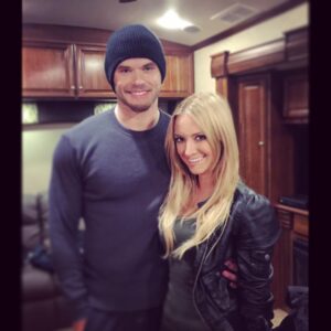 Nikki BreAnne Wells Instagram - trailer time w @kellanlutz after the big #fight scene💥👊🏻 maybe there is a little #texas left in me.. cause I go straight for that #shotgun 🔫😉 premieres jan 2016 #EXTRACTION #lionsgate