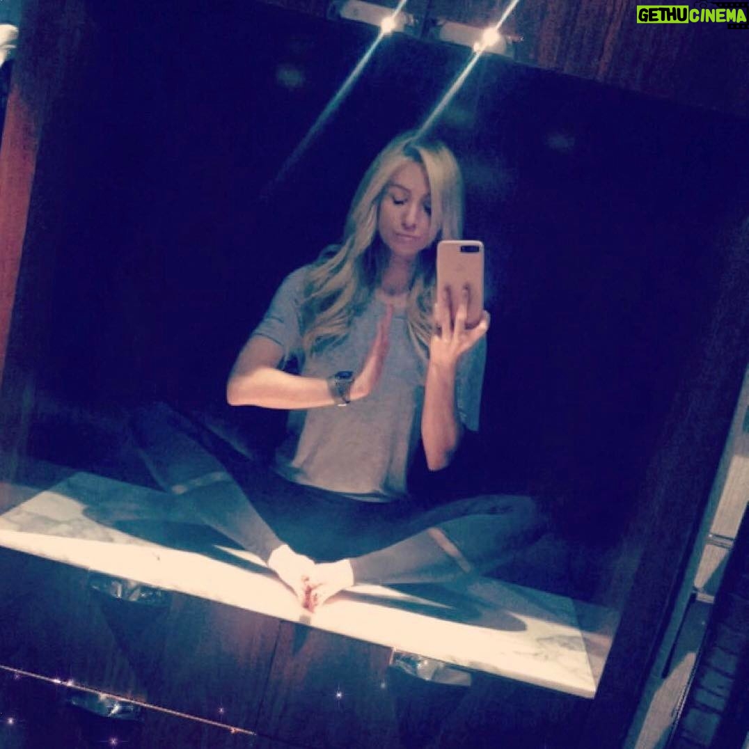 Nikki BreAnne Wells - 169 Likes - clumsy ninja closet yogas 🙏🏻