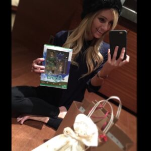 Nikki BreAnne Wells Instagram - 🇯🇵 I #LOVE #TOKYO!!! Thank you SO much for my #Zelda @furuvegas!!! ❤️My heart just melted☺️ #nintendo #girl #xo #princesspeach
