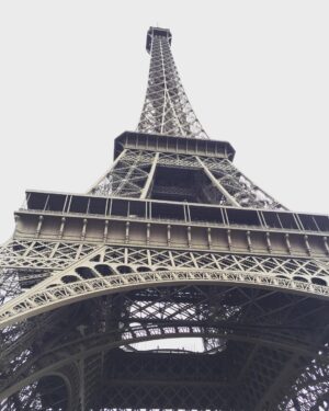 Nikki BreAnne Wells Instagram - ❤️l'amour de #paris - je pourrais rester pour toujours 😍 current #pov #france #xo #cloudy #eiffeltower #love