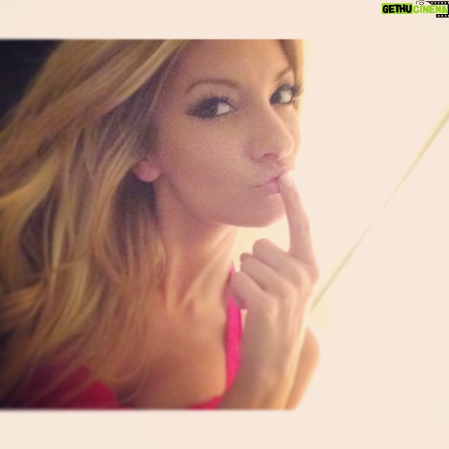 Nikki BreAnne Wells - 180 Likes - is it thursday, or is it thursday? the kitty cats are coming to play🐱 #claws #meow