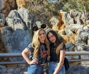 Nikki Griffin Instagram - Saw some of my favorite people at Disneyland over the weekend! Lyndon and I finally were at our favorite place at the same time. 

🖤🐭🦆🏰🎡🎢

#Disneyland #latergram