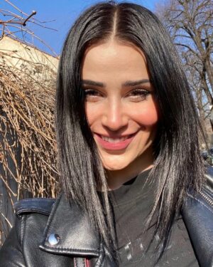 Nikola Donéová Instagram - 👋🏻☀️