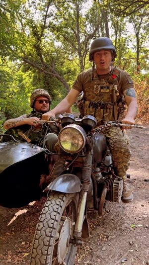 Nikolay Serga Instagram - Ми зараз Крупіна заберемо і їдемо на Білгород. А ви шо там?