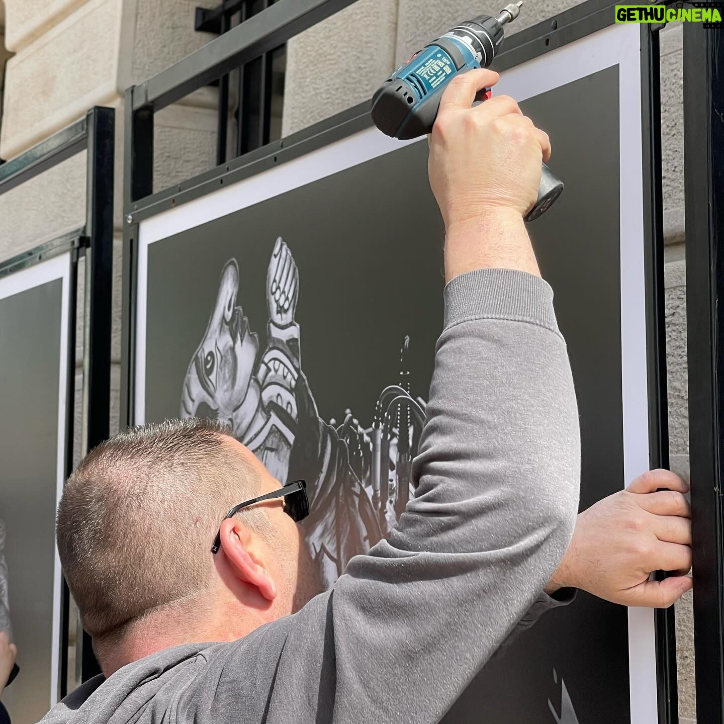 Nikos Aliagas - 5.5K Likes - #Vincennes Mes photos de Grèce exposées à partir d’aujourd’hui et jusqu’au 5 mai à @vincennesmaville avec la collaboration du @centreculturelhellenique Place Pierre Sémard et rue Eugène Renaud. Une joie de vous présenter quelques séquences photographiques de #LespritGrec puisque cette année la ville de Vincennes met à l’honneur la Grèce et sa culture avec de nombreuses manifestations tt au long de ces semaines @charlotte_libertalbanel #brigittegauvain #guilettaranieri Ne manquez pas également les formidables expos photos de @erieta_attali et d’Aris Balafoutas #instanikos merci @stephanedanger1 pour les photos de l’installation.