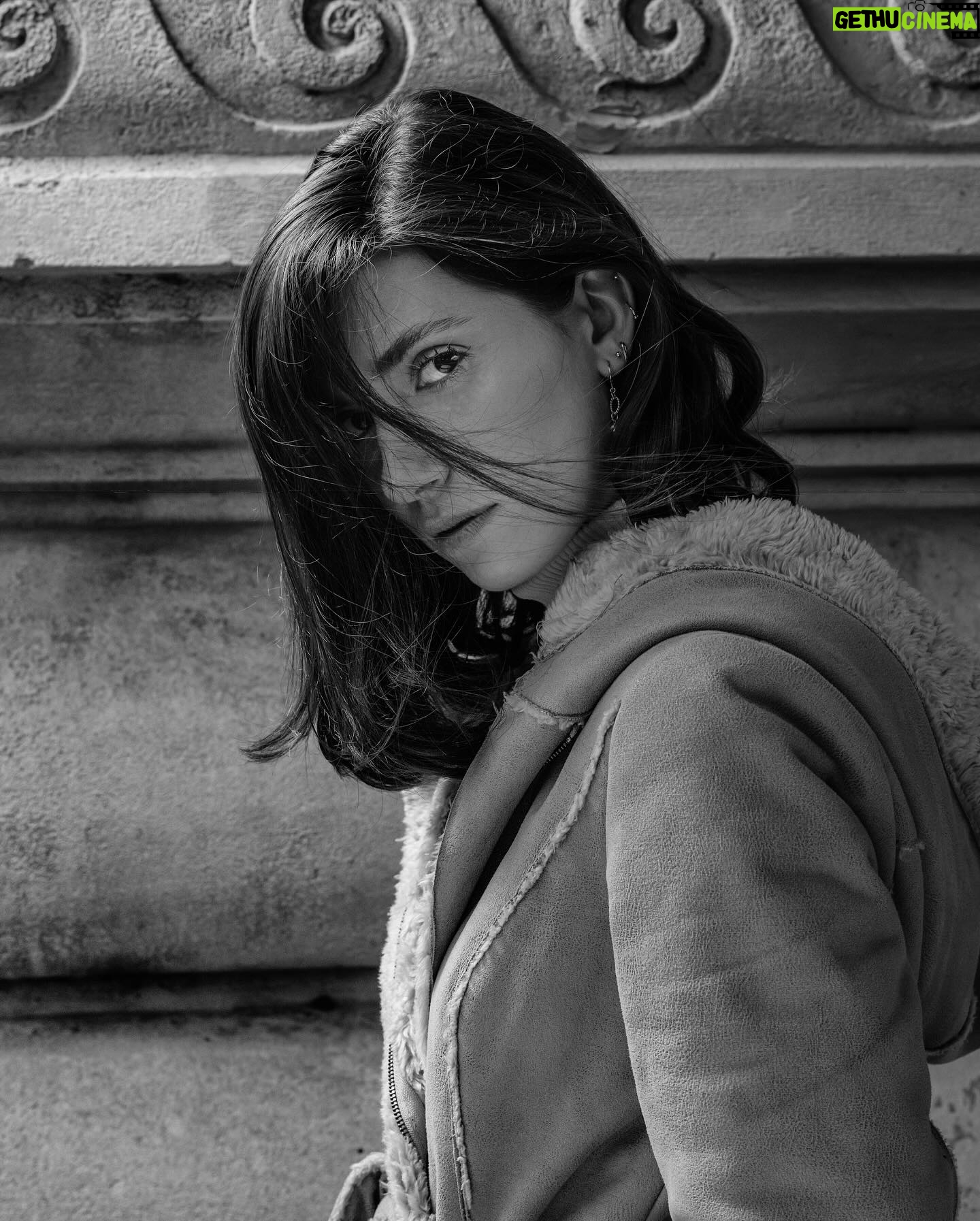 Nikos Aliagas - 8.8K Likes - #8mars #womanday #journeeinternationaledesdroitsdesfemmes #internationwomensday Une journée aussi symbolique soit-elle ne suffit pas pour dire : Merci ! #instanikos