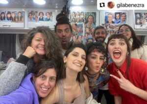 Nilay Erdönmez Instagram - Böyle karavan böyleee karanlık sabahlar görülmedii🥲🫶🏻♥️🌹🫵🏻

#Repost @gilabenezra with @use.repost
・・・
Şahmaran’ın kızları @nilayerdonmez @nilsudealbayrak @berfuhalisdemir @serenayss @elifnurkerkuk @yuliya_gushul @makeupyeliz @sahmarannetflixofficial @netflixturkiye