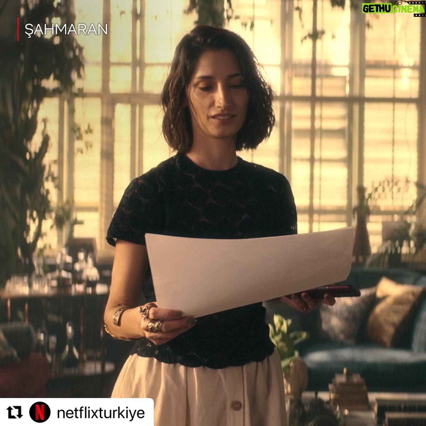 Nilay Erdönmez - 2K Likes - “Bu kez çiçek gibi çıkacak diye heveslendiğim vesikalığım”
:))/₺,!:!₺:₺₺:
#Repost @netflixturkiye with @use.repost
・・・
Bu kez çiçek gibi çıkacak diye heveslendiğim vesikalığım.
@netflixturkiye ❤️🔥🐍
#şahmaran #sahmaran #netflix #netflixturkiye
