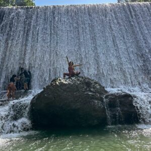 Nilka García Solís Instagram - Río #LaPlanta #Arecibo #puertorico 🇵🇷 
#roadtrip by @labusadoratrainingcenter 
#goals