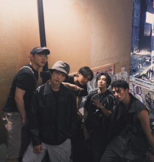 Nine Chen Instagram - 香港春浪三天🔥
月底九澤演唱會見🫡
📷 ： @yasashi.jpg