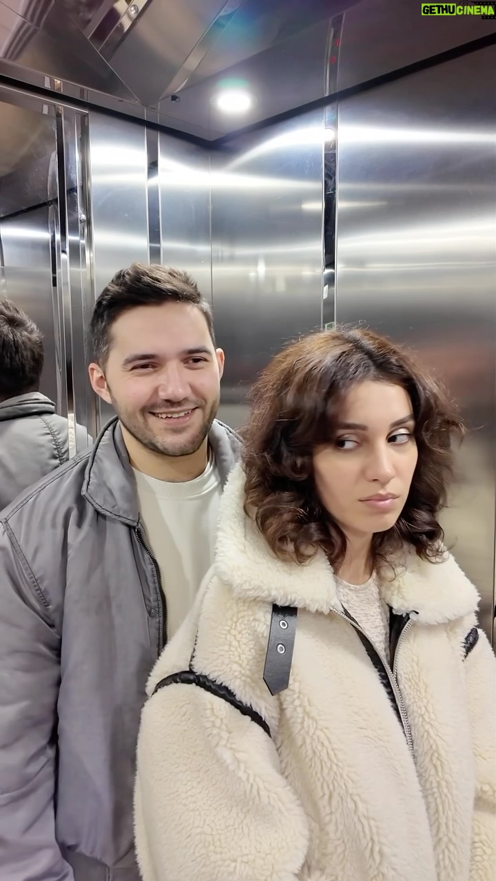 Nisan Hakan Özkan - 313.1K Likes - Bu oyun bug’larla dolu 😑😑😑