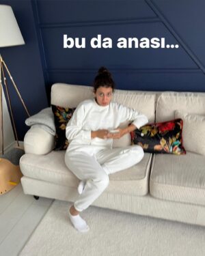 Nisan Hakan Özkan Instagram - Sayfayı annem yönetseydi paylaşımlar 😌🧿 #hayırlıcumalarşimdiden