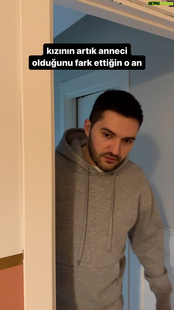 Nisan Hakan Özkan - 399.7K Likes -